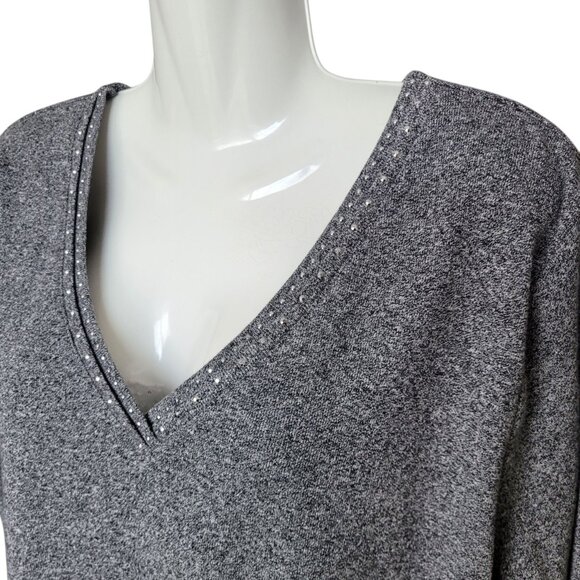 LONG SLEEVE GREY SWEATER WITH STUDDED V-NECK SIZE XL - Picture 2 of 9